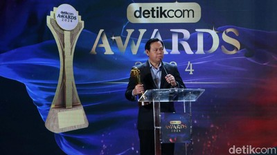 Ketua DPD RI Sultan Baktiar Najamudin Raih detikcom Awards 2024