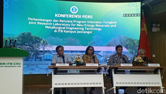 Konferensi pers ITB di Kampus Jatinangor Sumedang, Kamis (17/10/2024).