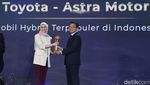 Toyota Kijang Innova Zenix Raih detikcom Awards, Mobil Hybrid Terpopuler