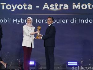 Toyota Kijang Innova Zenix Raih detikcom Awards, Mobil Hybrid Terpopuler