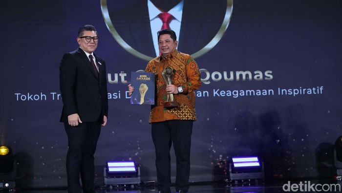 Menteri Agama (Menag) Yaqut Cholil Qoumas mendapat penghargaan detikcom Awards 2024. Ia jadi Tokoh Transformasi Digital Pelayanan Keagamaan.