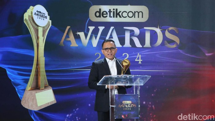 MenPAN-RB Abdullah Azwar Anas raih detikcom Awards 2024. (Rifkianto Nugroho)