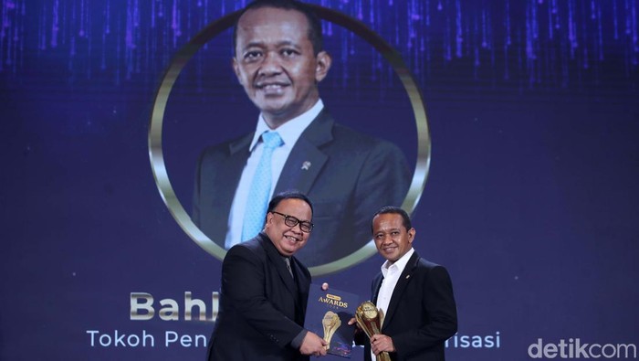 Menteri Investasi/Kepala BKPM, Bahlil Lahadalia meraih penghargaan detikcom Awards 2024. Ia dinobatkan sebagai Tokoh Penggerak Investasi Hilirisasi.