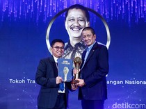 Terbaik! Dirut Garuda Indonesia Raih Penghargaan Tokoh Transformatif Industri Penerbangan