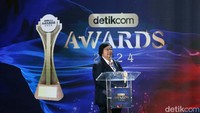 Menteri Kehutanan dan Lingkungan Hidup Siti Nurbaya Bakar telah memainkan peran penting dalam pengelolaan kehutanan di Indonesia, terutama melalui implementasi Sistem Monitoring Kehutanan Nasional (SIMONTANA).  