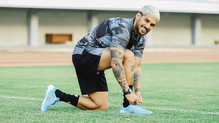 Gelandang serang asal Brasil, Pedrinho saat membela PSIM Jogja.
