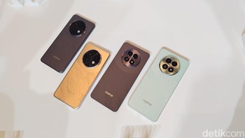 Harga Realme 13 5G ialah Rp 3.799.000. Sementara harga Realme 13+ 5G sebesar Rp 4.599.000. Foto: (Panji Saputro/detikINET).