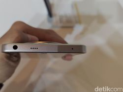 Penampakan Realme 13 Plus dan 13 5G, HP Gaming dengan Gaya Casual