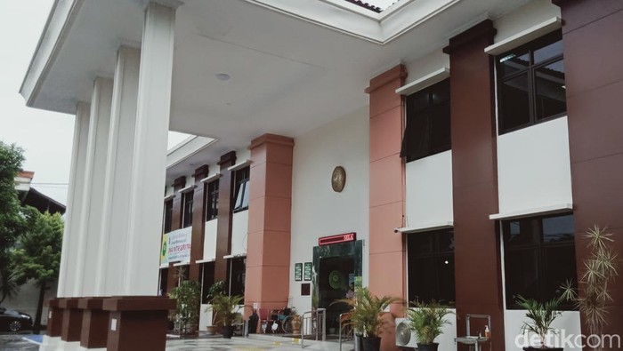 Gedung pengadilan negeri Klaten jalan Jogja-Solo.