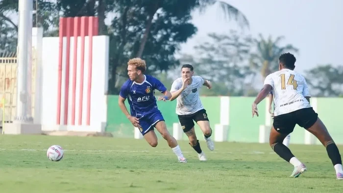 Persik Kediri saat melawan Dewa United