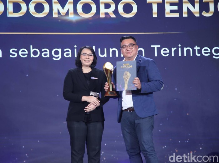 Podomoro Tenjo raih penghargaan detikcom Awards 2024