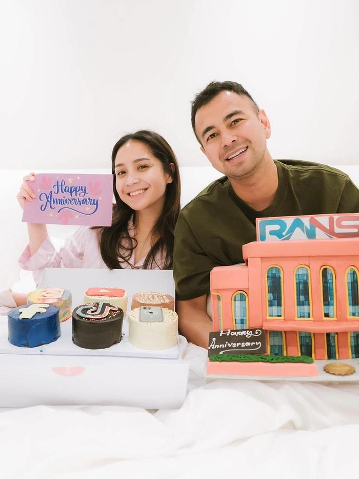 Raffi Ahmad dan Nagita Slavina Raffi Ahmad dan Nagita Slavina