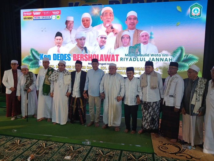 Ribuan jemaah majlis Riyadul Jannah mendoakan Wahyu Hidayat menjadi Wali Kota Malang.