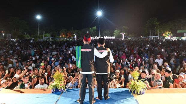 Tabligh Akbar UAS di RIau. (Istimewa)