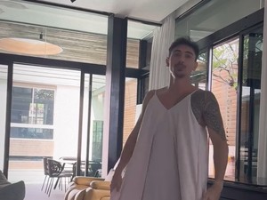 Momen Kocak Vincent Verhaag Suami Jessica Iskandar Menari Pakai Gaun Pink
