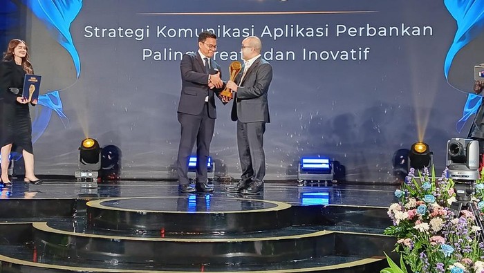 wondr by BNI menerima penghargaan dari detikcom Awards 2024