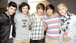 10 Potret Kebersamaan Liam Payne dengan One Direction