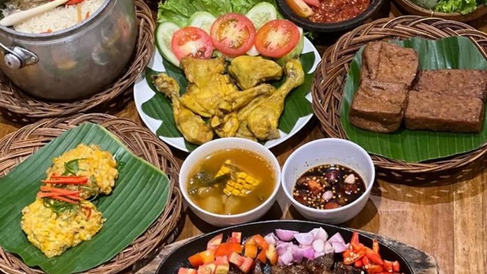 10 Restoran Homey Terkenal dengan Menu Makanan Beragam