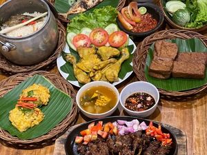10 Restoran Homey Terkenal dengan Menu Makanan Beragam