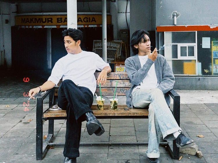 Momen Abidzar Al Ghifari Makan Steak dan Jajan Es Cincau