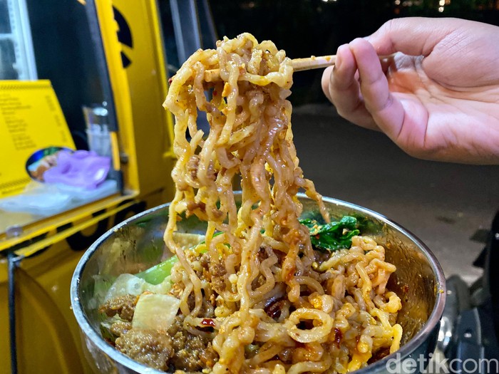 Bakmi Tiga Roda