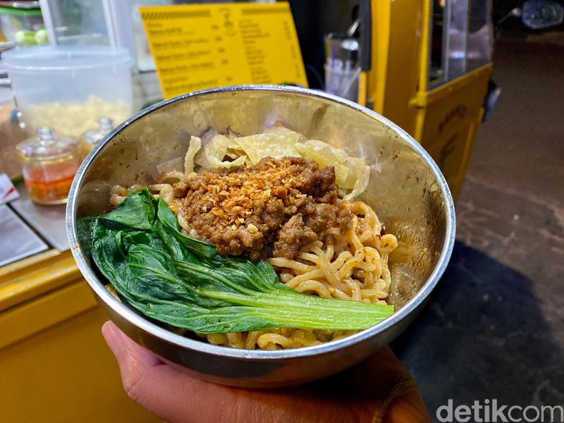 Bakmi Tiga Roda
