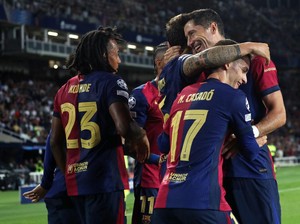 Martinez dan Lewandowski Jadi Kakak Pembimbing di Barcelona