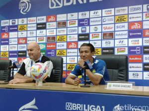 Puasnya Bojan Hodak Usai Persib Kalahkan Persebaya