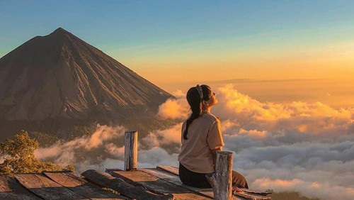Eksotisme wisata Puncak Wolobobo di Ngada, NTT. (Instagram @putrimdewi)