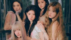 12 Artis K-Pop di Chart Billboard World Albums Akhir Tahun