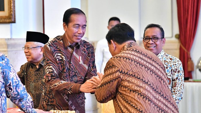 Jokowi dan Prabowo saat makan siang di Istana