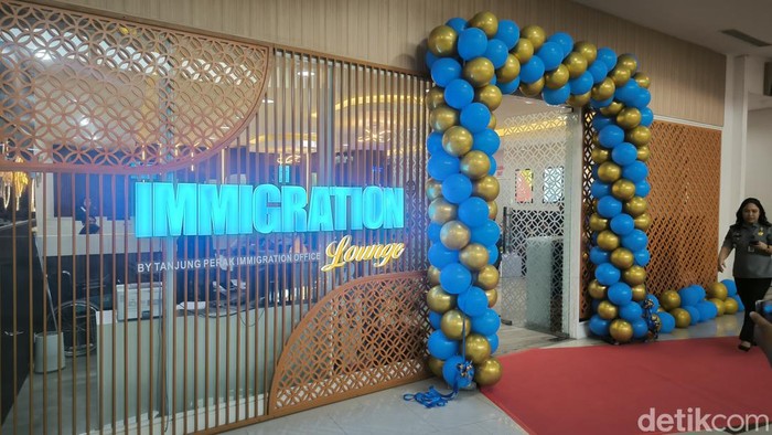 Layanan Immigration Lounge di Gresik