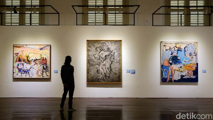 49 Lukisan hasil karya finalis Painting of the Year dipamerkan di Gedung A.A Maramis, Jakarta. Yuk lihat...