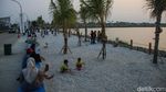 Menikmati Matahari Tenggelam di Pantai Pasir Putih Babelan Bekasi