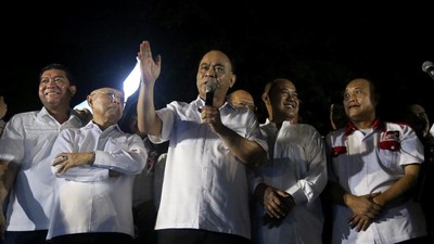 Momen Budi Arie Pimpin Relawan Doa Bersama di Tugu Proklamasi