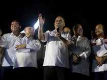 Momen Budi Arie Pimpin Relawan Doa Bersama di Tugu Proklamasi