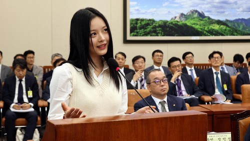 K-pop star, Hanni, a member of the group NewJeans, attends a South Korean National Assembly’s environment and Labour Committee meeting in Seoul, South Korea, in this photo taken on October 15, 2024. Yonhap via REUTERS THIS IMAGE HAS BEEN SUPPLIED BY A THIRD PARTY. NO RESALES. NO ARCHIVES. SOUTH KOREA OUT. NO COMMERCIAL OR EDITORIAL SALES IN SOUTH KOREA..