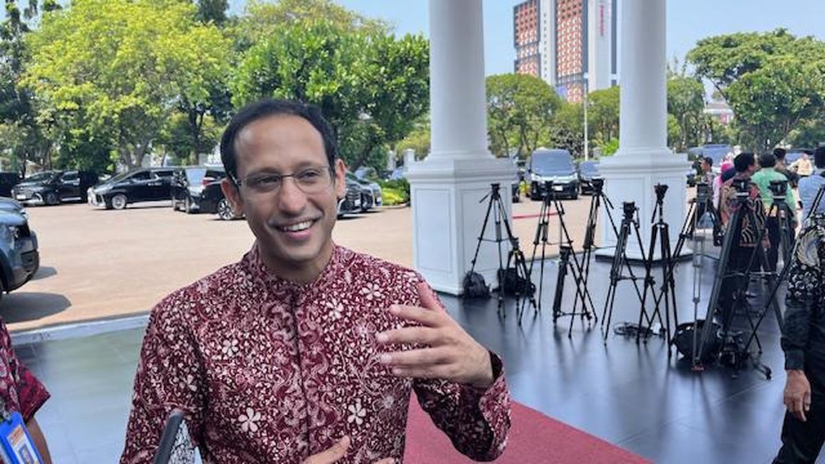Laptop Chromebook Disebut Tak Cocok Dipakai di Sekolah, Nadiem Respons  Begini