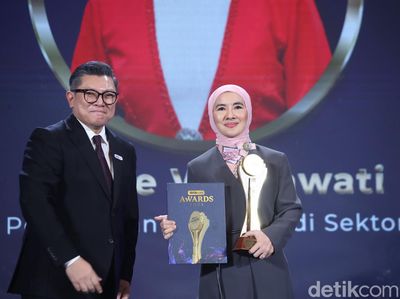 Nicke Widyawati Sabet detikcom Awards Tokoh Perempuan Inspiratif Sektor Energi