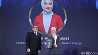 Dalam kurun waktu tersebut ia juga berhasil menjalankan 9 proyek strategis revitalisasi dan modernisasi kilang. Proyek yang dijalankan antara lain PLBC Langit Biru Cilacap, Revamping TPPI OSBL, Green Refinery Cilacap, RDMP Balongan, RCC Balongan, Ultra Low Sulphur Diesel, Upgrading Dumai, Pipa Senipah Balikpapan, dan Revamping TPPI ISBL. 