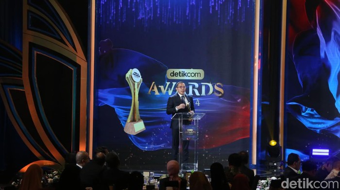 PIS Raih detikcom Awards 2024 Sektor pelayaran internasional menyumbang sekitar dua hingga tiga persen dari emisi karbon/gas rumah kaca secara global. Sementara poros maritim Indonesia dilalui lebih dari separuh angkutan logistik dan perdagangan dunia.