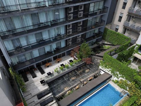 Penampakan Hotel Lokasi Tewasnya Liam Payne di Argentina A drone view shows part of the hotel where Liam Payne, former One Direction band member, was found dead after he fell from a third-floor hotel room balcony, in Buenos Aires, Argentina, October 17, 2024. REUTERS/Tomas Cuesta