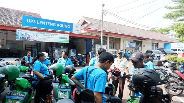 PLN tambah 13 titik fasilitas charging di Lenteng Agung, Jakarta Selatan
