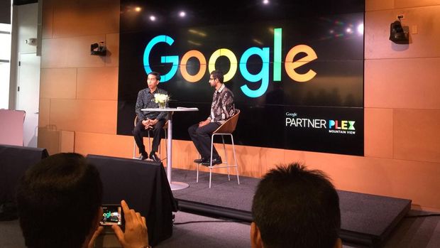 Presiden Jokowi di markas Google Presiden Jokowi saat berkunjung ke markas Google di Silicon Valley pada 2016