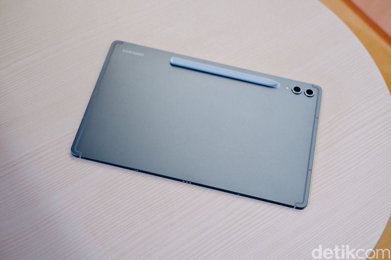 Samsung Galaxy Tab S10 Plus