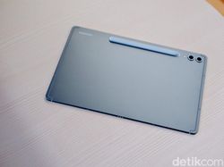 Unboxing Samsung Galaxy Tab S10 Plus: Cocok untuk Teman Kerja