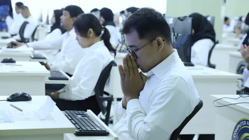 Sebanyak 12 peserta dipastikan gugur di SKD CPNS Kementerian PANRB.