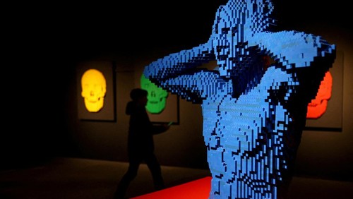 People visit the exhibition ‘Art of the Brick' by U.S. artist Nathan Sawaya, a contemporary artist who takes LEGO into the art world as a medium, in Berlin, Germany, October 16, 2024. REUTERS/Lisi Niesner
