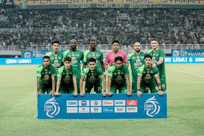 Skuad Persebaya Surabaya musim 2024/2025.