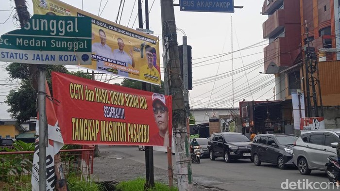 Spanduk bertuliskan tangkap Masinton Pasaribu beredar di Medan